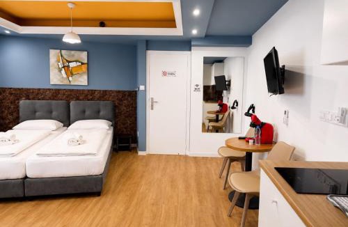Limassol Apartment | Mini Studio N6 private Bathroom and Kitchenette