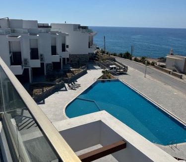 Kucukerenkoy Apartment | Seafront 3 bedroom penthouse in North Cyprus