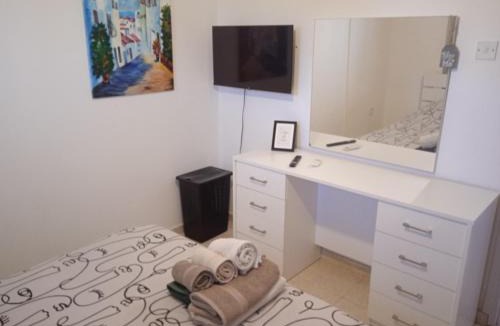Pervolia Apartment | Larnaca, Pervolia 1 bedroom seaside apartment