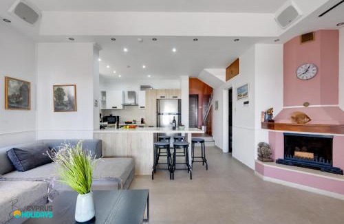 Meneou Villa | Beachfront Villa Carpe Diem