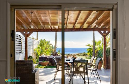 Meneou Villa | Beachfront Villa Carpe Diem