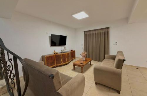 Oroklini Villa | Villa Encanto - Private Heated Swimming Pool for winter months 5Bedroom
