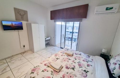 Larnaca City Centre House | CityCenter Rooms Next to the Beach