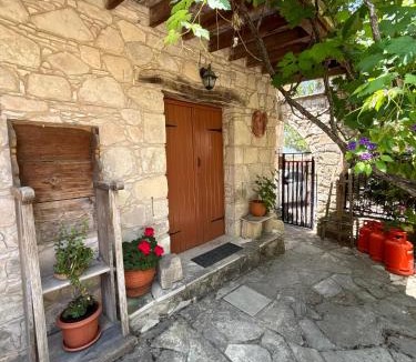 Lemona House | Lantana Stone House