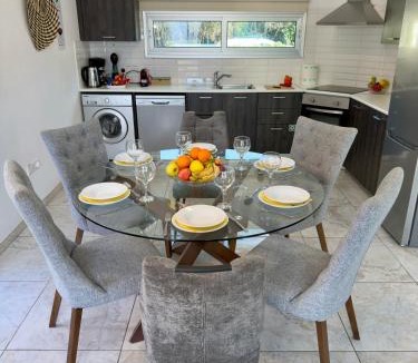 Kapparis Villa | Sapphire Edge Villa Bright 3BR with Swimming Pool