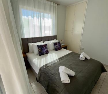 Kapparis Apartment | AquaSol Suite Modern 2BR with Shared Pool