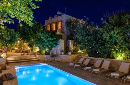 Kathikas Hotel | Elinn Traditional Suites
