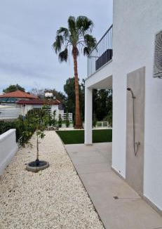 Chlorakas Villa | King Alexander Villa15-Just a 200m walk to the sea