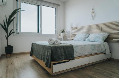 Historical Center Apartment | SEAFRONT 1BDR, Panoramic views, central Marina