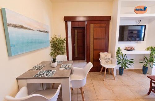 Skala Apartment | Piale Palms Makenzie Beach Front Apartment Larnaca Airport Area