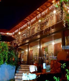 Pedhoulas Villa | CasaLambra Pedoulas Exclusive Accomodation Troodos Mountains
