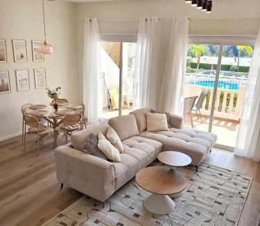 Universal Apartment | H&O Diana Sea Breeze