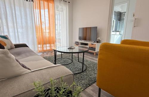 Strovolos Apartment | Zinas modern flat Nicosia