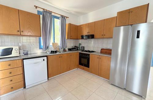 Agios Georgios Pegeias House | Queen Evridiki