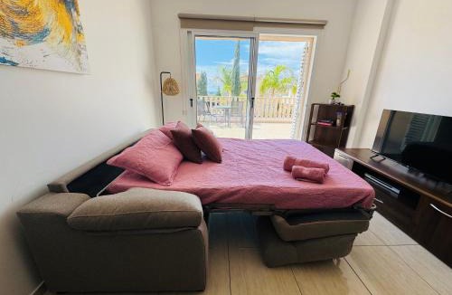 Kissonerga Apartment | Sea View Family Apartment with Pool
