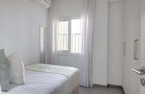 Potamos tis Germasogeias Apartment | Luxury Beach Front Flat Kyma 3