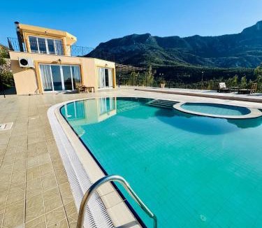 Arapkoy Apartment | 2 bedrooms apartment in Arapkoy 4 minutes to Acapulco casino