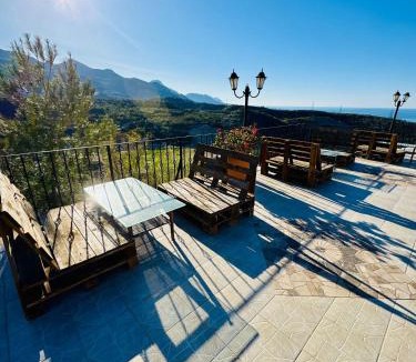 Arapkoy Apartment | 2 bedrooms apartment in Arapkoy 4 minutes to Acapulco casino