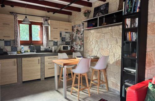 Mesa Chorio House | Paphos Traditional Holiday House