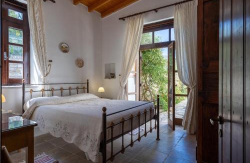 Pano Lefkara Apartment | Aunt Maria's