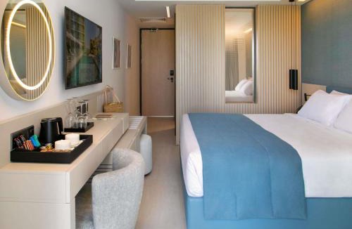 Oroklini Hotel | Mercure Larnaca Beach Resort