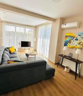 Oroklini Villa | 3 bedroom villa