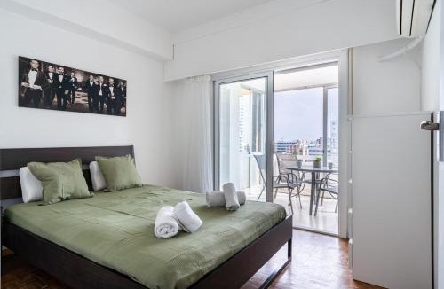 City Centre Apartment | Bastia - Skyline 1-BR Apt & Balcony in Nicosia