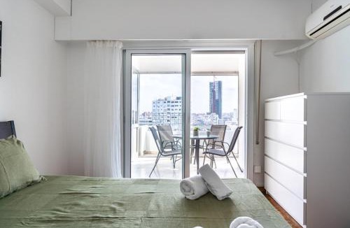 City Centre Apartment | Bastia - Skyline 1-BR Apt & Balcony in Nicosia