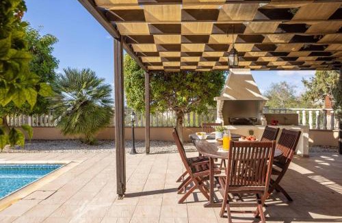 Pegeia Villa | Villa Golden Coral