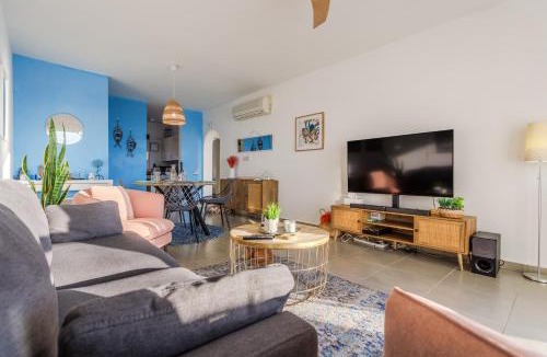 Kissonerga Apartment | Sunset Sea View Apartment in Kissonerga