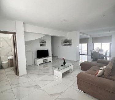Livadia House | Hubstay - Seaview Villa Oriana in Larnaca