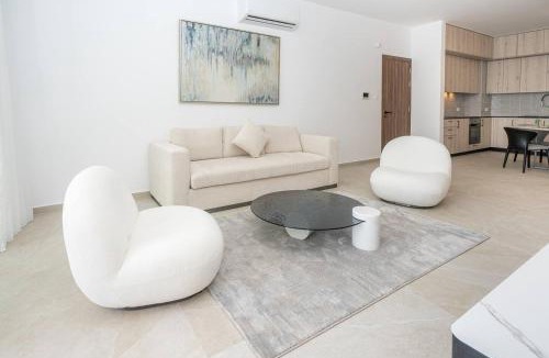 Livadia Apartment | Kalamon Luxury Suite 202 w Pool and Gym