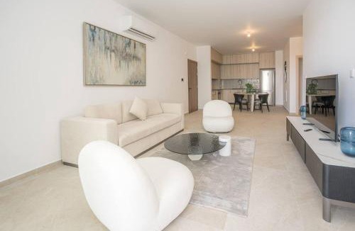 Livadia Apartment | Kalamon Luxury Suite 202 w Pool and Gym
