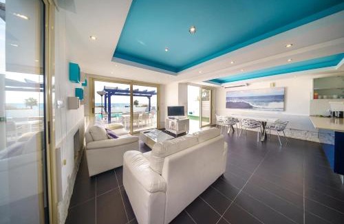 Mazotos House | Villa Waves