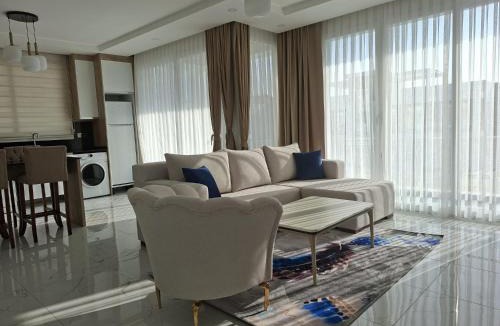 Gastria Apartment | Spacious & Bright 2BR Apartment, 5min to Beach