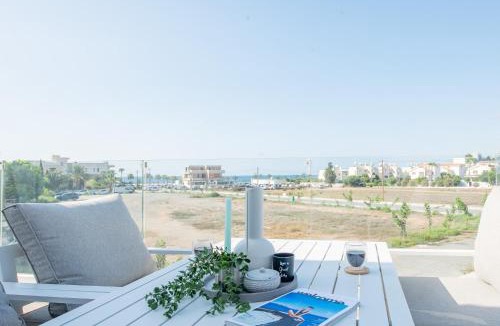 Oroklini Apartment | TelMar Sea View - 2 min walk to the Beach