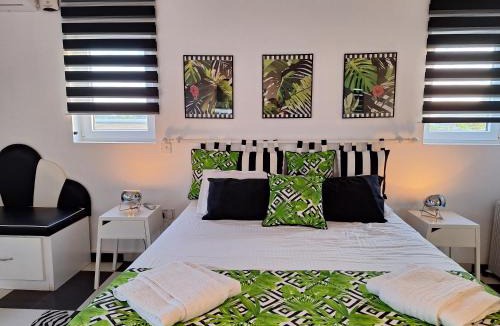 Kiti Apartment | The Pervoli Studio - Pool - Close to Beach