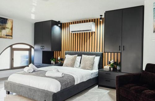 Larnaca City Centre Apartment | Super Views Larnaca