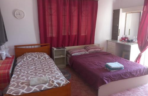Dromolaxia House | Vasilis House family room