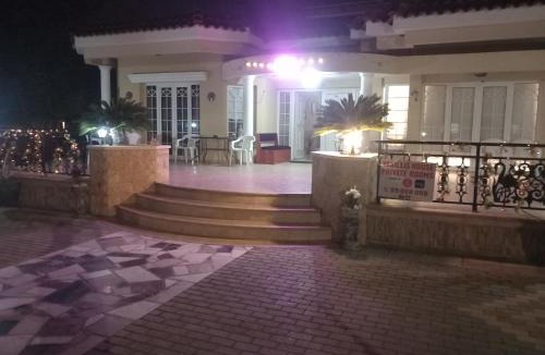Dromolaxia House | Vasilis House family room