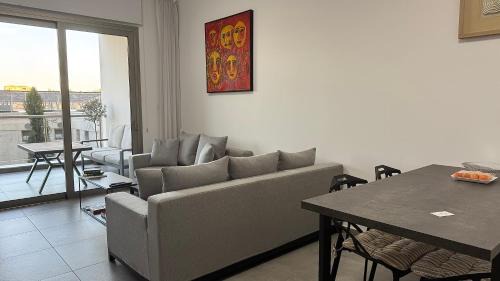 Universal Apartment | Elysia Park Premium