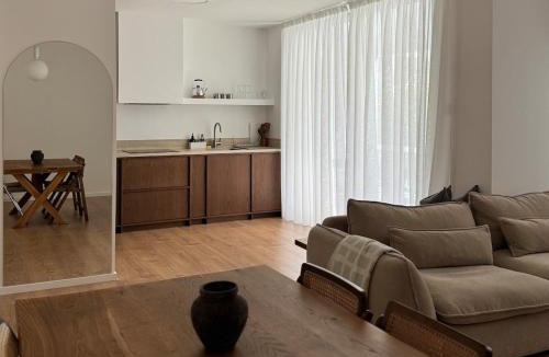 Lykabittos Apartment | Themelio Living 2-Bed Apartment Nicosia City Centre