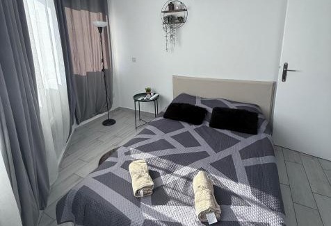 Larnaca Hostel | Kypa rooms 50 steps to the beach