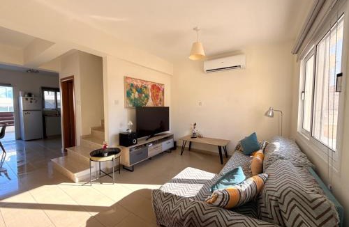 Kapparis House | Lovely holiday home,Kapparis,2 swimming pools,Wifi