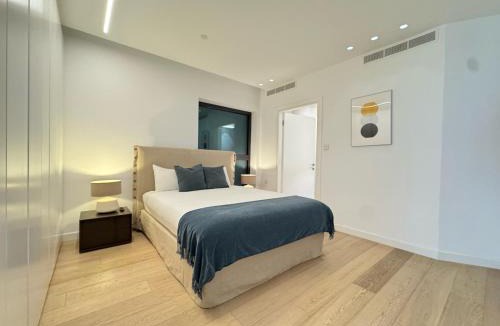 City Centre Apartment | SkyHigh Park View Residence