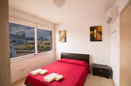 Protaras Apartment | Apt Lasonos Asimi - Luxury 3 Bedroom Protaras Apartment - Communal Pool