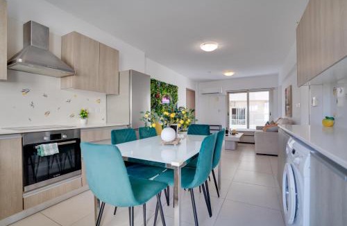 Larnaca City Centre Apartment | Lemon Paradise City centre 200m from beach
