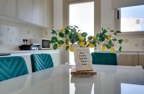 Larnaca City Centre Apartment | Lemon Paradise City centre 200m from beach