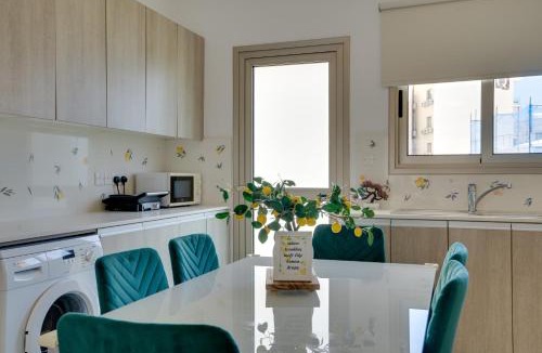 Larnaca City Centre Apartment | Lemon Paradise City centre 200m from beach