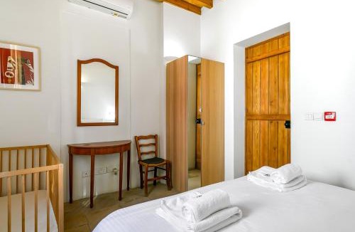 Pano Lefkara Apartment | Bluearches